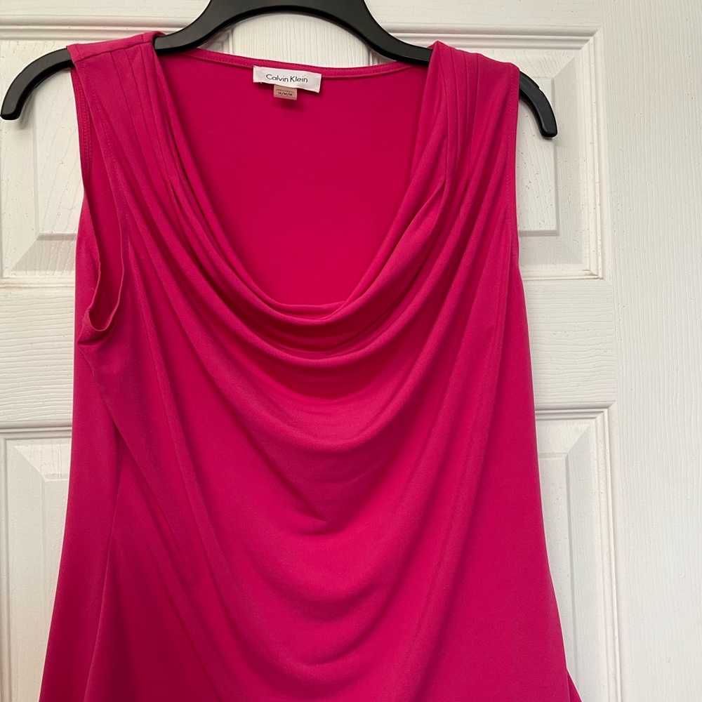 Calvin Klein  magenta tank